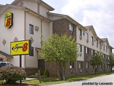 Super 8 By Wyndham Roseville/Detroit Area מראה חיצוני תמונה